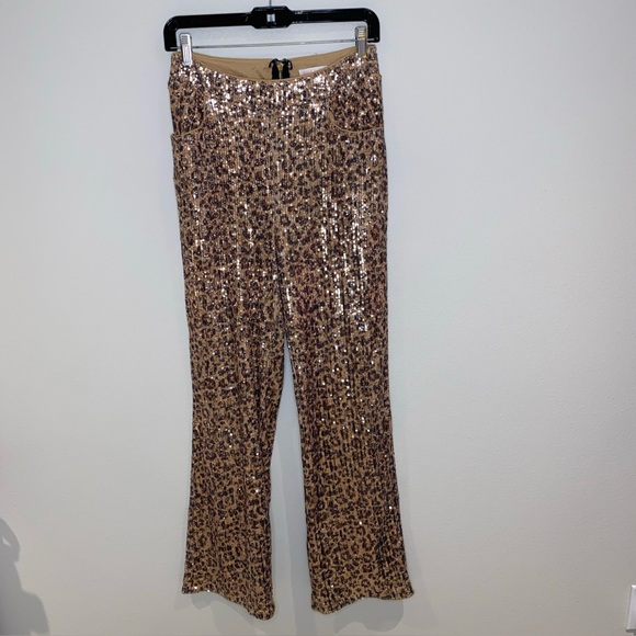 Hot & Delicious Flared Leopard Print Sequined Pants Size L Party Trendy Sparkle - Picture 1 of 11